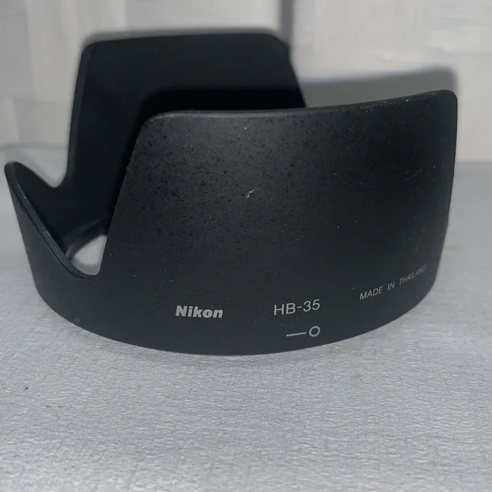 Genuine Nikon HB-35 hood For DX 18-70 18-105mm 18-140mm VR 18-135mm.